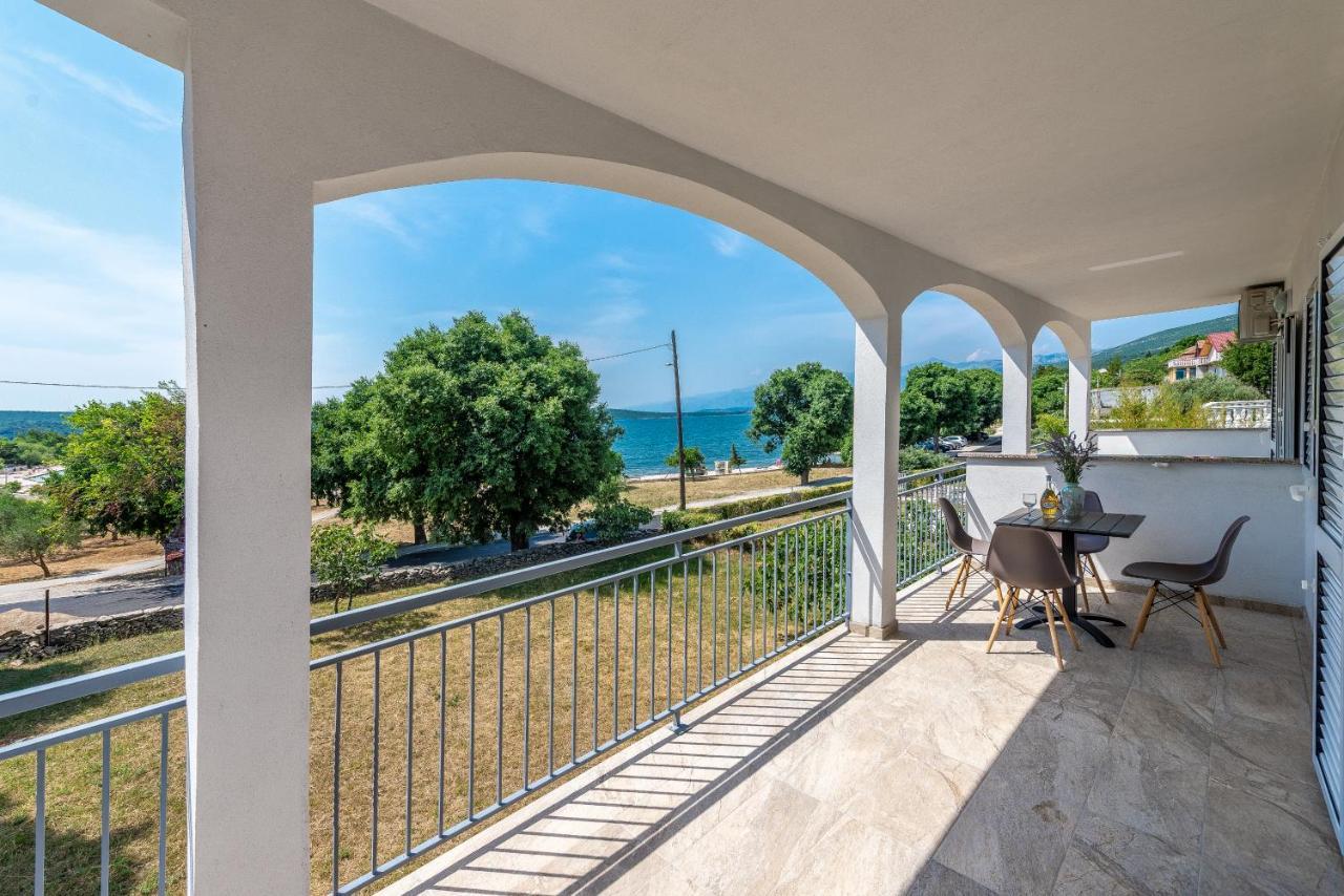 Apartmani Dupor Gornji Karin Exterior photo