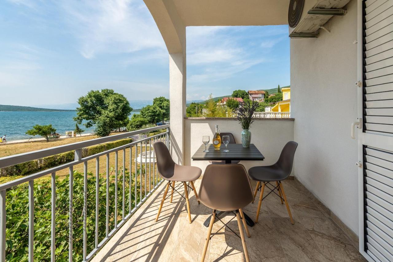 Apartmani Dupor Gornji Karin Exterior photo